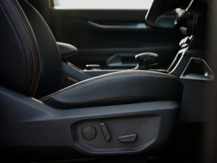 8-way Adjustable Power Seats